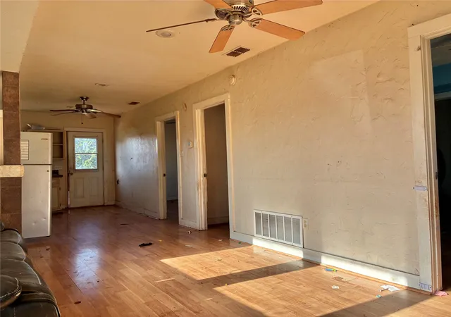 Homes for sale in Abilene, TX | 3210 S 2Nd St, Abilene, TX 79605 | MLS# 21338446