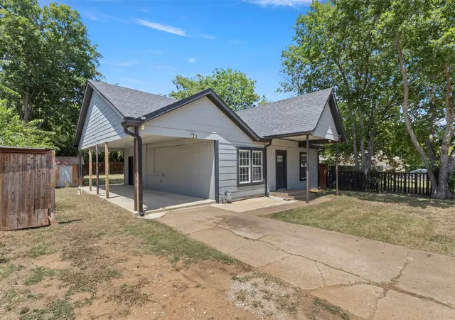 Photo 3 of Single family home for sale at 5425 Laster Rd, Fort Worth, TX 76119 | MLS# 21336438 | Listing updated on 2026-09-01