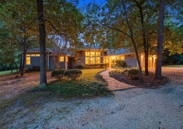 Photo 1 of Single family home for sale at 565 W El Dorado Dr, Scroggins, TX 75480 | MLS# 21334738 | Listing updated on 2026-08-24