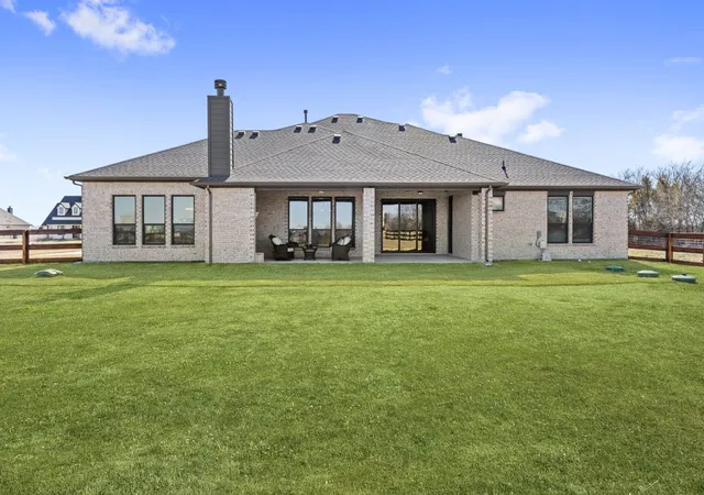 Photo 2 of Single family home for sale at 9316 Bluestem Ln, Justin, TX 76247 | MLS# 21337454 | Listing updated on 2026-10-08