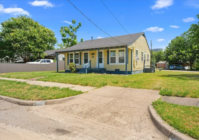 2nd image of 1808 Prairie View Dr, Dallas, TX 75235 | MLS# 21338537