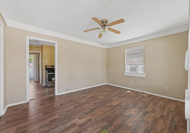 4th image of 1808 Prairie View Dr, Dallas, TX 75235 | MLS# 21338537