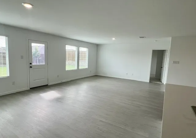 Photo 3 of Sale Pending at 1000 Cole St, Howe, TX 75459 | MLS# 21338571 | Listing updated on 2026-08-26