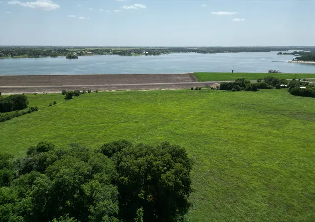 Photo 1 of Land for sale at 3627 Howard Rd, Waxahachie, TX 75165 | MLS# 21338525 | Listing updated on 2026-07-22