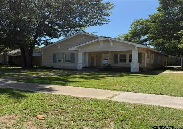 Photo 2 of Single family home for sale at 509 N Pacific St, Mineola, TX 75773 | MLS# 21338623 | Listing updated on 2026-07-24