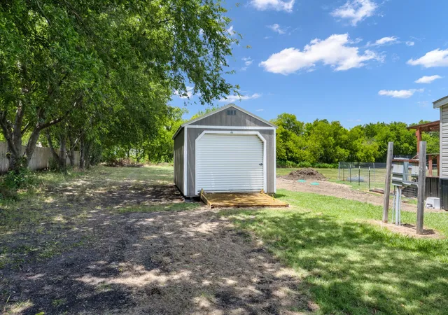 Photo 4 of Manufactured home for sale at 1215 Alliance Blvd, Rhome, TX 76078 | MLS# 21337871 | Listing updated on 2026-09-30
