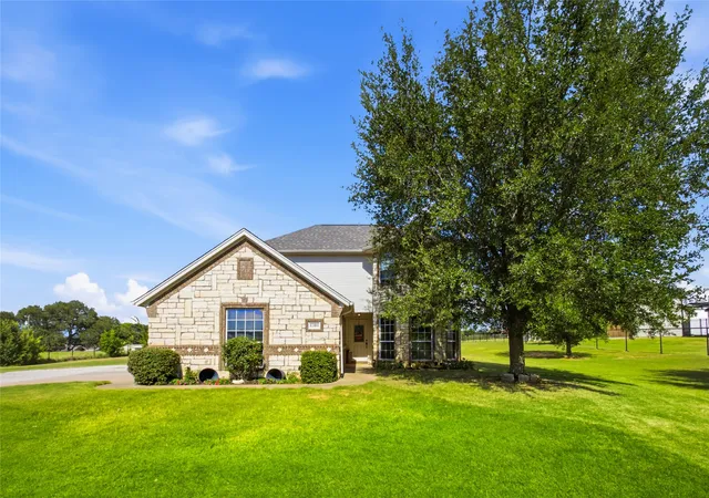 Photo 1 of Single family home for sale at 1389 Thomas Rd, Springtown, TX 76082 | MLS# 21338624 | Listing updated on 2026-07-24