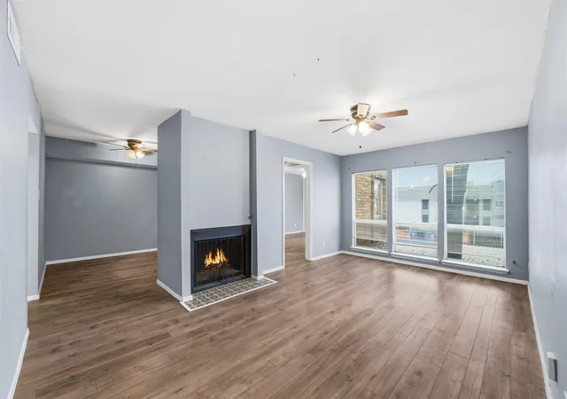 Listing Photo 3 - Condo for sale in building located at 5604 Boca Raton Blvd, Fort Worth, TX 76112 - Unit #248