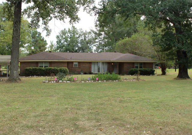 Photo 1 of Single family home for sale at 1490 Oliver Rd, Haughton, LA 71037 | MLS# 21338559 | Listing updated on 2026-09-28