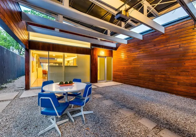 Photo 1 of Sale Pending at 2714 Throckmorton St #B, Dallas, TX 75219 | MLS# 21336310 | Listing updated on 2026-08-30