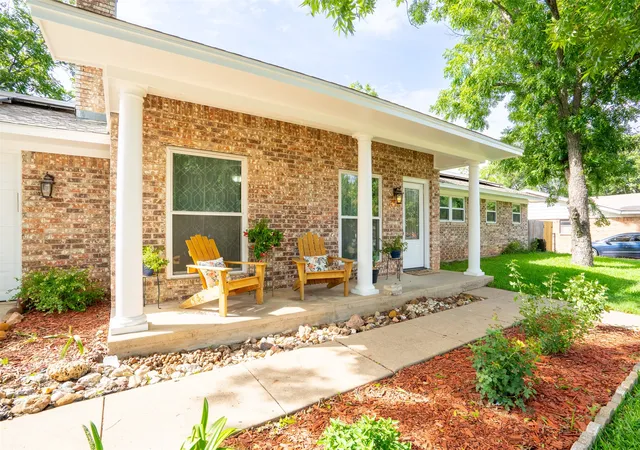 Photo 1 of Single family home for sale at 1479 Lockwood St, Stephenville, TX 76401 | MLS# 21336135 | Listing updated on 2026-07-23