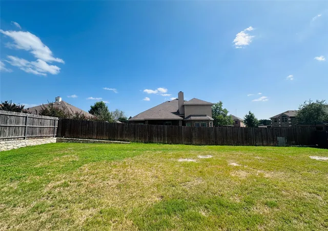 Photo 21 of Single family home for sale at 702 Carolyn T Hunt Dr, Cedar Hill, TX 75104 | MLS# 21338785 | Listing updated on 2026-10-07