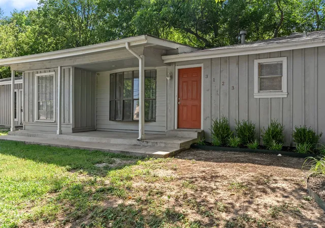 Photo 2 of Sale Pending at 3123 Biway St, Fort Worth, TX 76114 | MLS# 21333634 | Listing updated on 2026-08-31