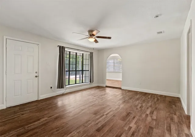 Photo 3 of Sale Pending at 3123 Biway St, Fort Worth, TX 76114 | MLS# 21333634 | Listing updated on 2026-08-31