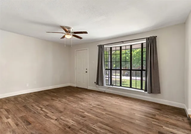 Photo 3 of Sale Pending at 3123 Biway St, Fort Worth, TX 76114 | MLS# 21333634 | Listing updated on 2026-08-31