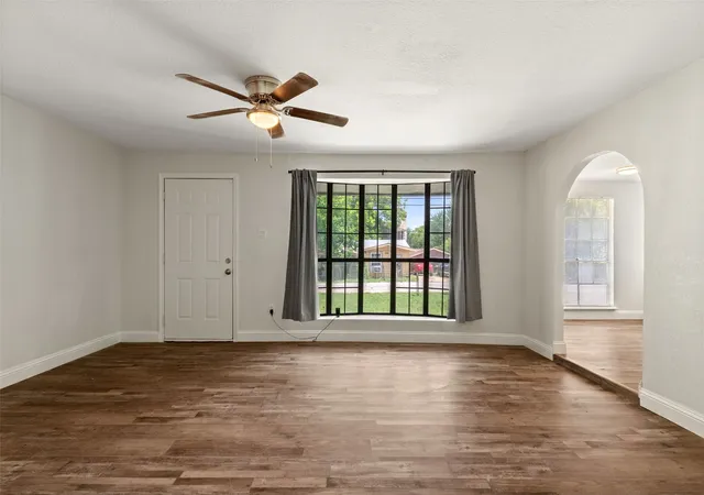 Photo 4 of Sale Pending at 3123 Biway St, Fort Worth, TX 76114 | MLS# 21333634 | Listing updated on 2026-08-31
