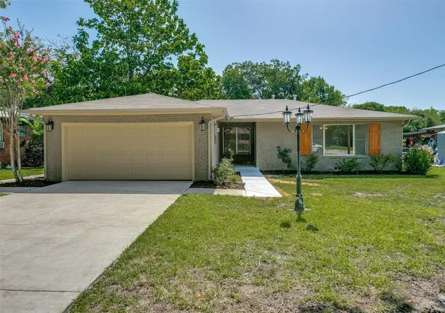 1st image of 1021 Usher St, Benbrook, TX 76126 | MLS# 21338807