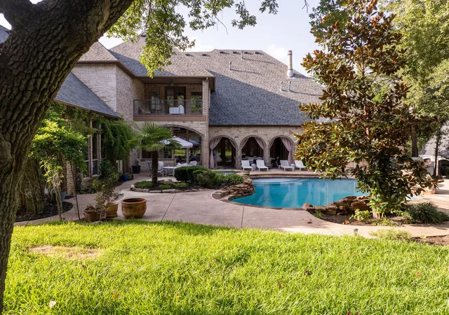 Photo 3 of Mansion for sale at 613 Silver Spur Dr, Southlake, TX 76092 | MLS# 21338285 | Listing updated on 2026-09-01