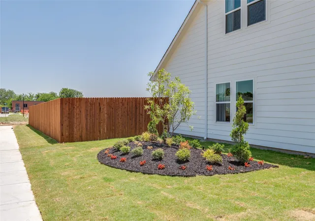 3rd image of 625 Kyle Dr, Tioga, TX 76271 | MLS# 21337013
