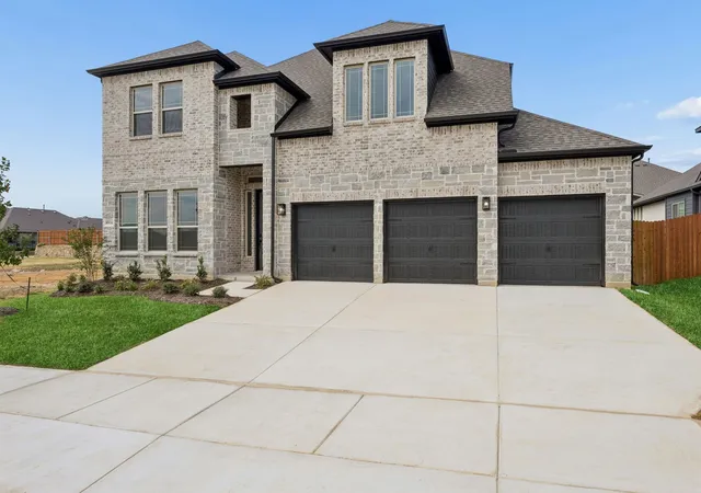 Photo 3 of Sale Pending at 8916 Wichita Ln, Argyle, TX 76226 | MLS# 21338653 | Listing updated on 2026-10-07
