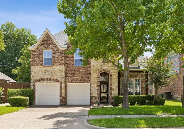 Photo 3 of Single family home for sale at 708 Brookwater Dr, Mc Kinney, TX 75071 | MLS# 21336222 | Listing updated on 2026-08-25