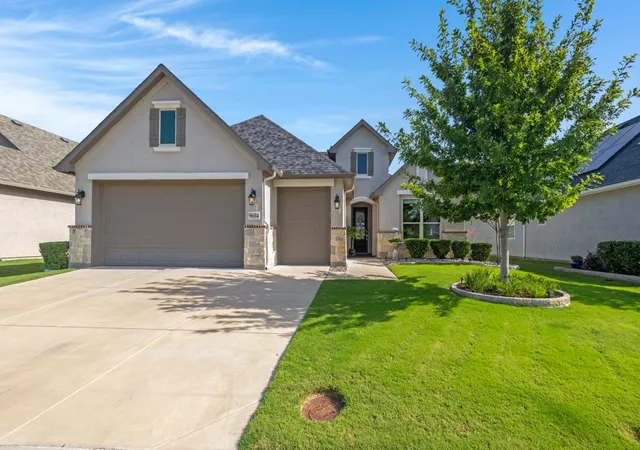 Photo 1 of Sale Pending at 9604 Siltstone Dr, Denton, TX 76207 | MLS# 21333734 | Listing updated on 2026-08-16