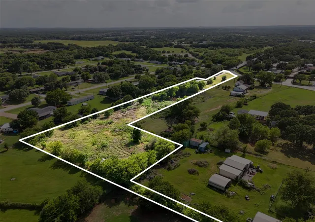 Photo 4 of Land for sale at 1816 Houston Rd, Burleson, TX 76028 | MLS# 21338892 | Listing updated on 2026-07-23