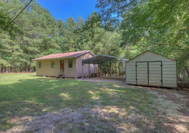 Photo 2 of Sale Pending at 104 Coley St, Mooringsport, LA 71060 | MLS# 21338323 | Listing updated on 2026-09-29