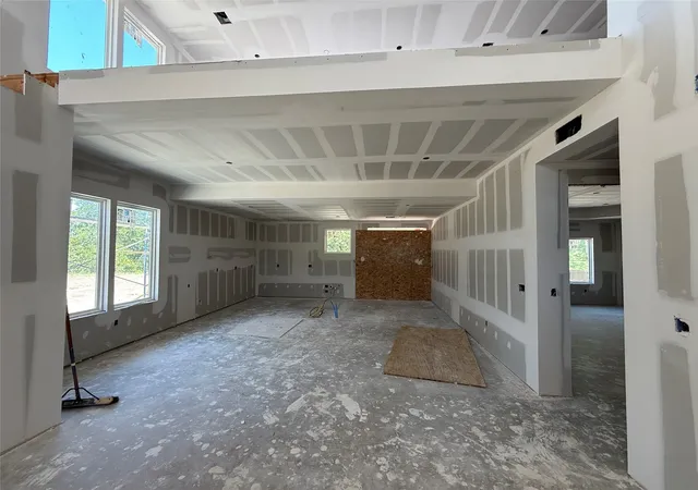 Photo 2 of Single family home for sale at 2304 Bonnie View Rd, Dallas, TX 75216 | MLS# 21338872 | Listing updated on 2026-08-23