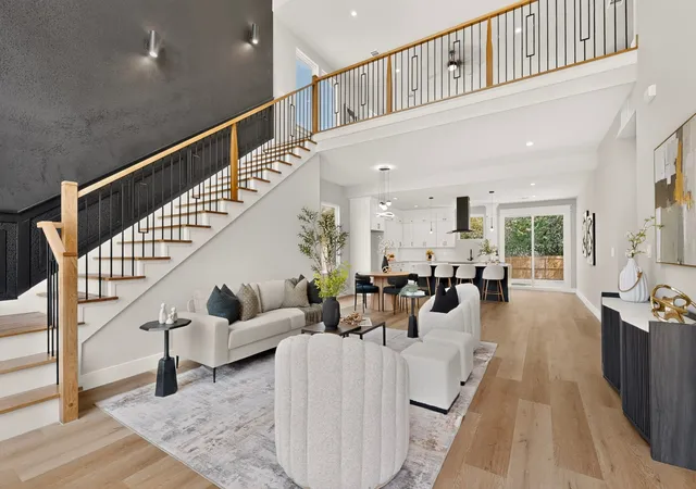 Photo 4 of Single family home for sale at 2304 Bonnie View Rd, Dallas, TX 75216 | MLS# 21338872 | Listing updated on 2026-10-07