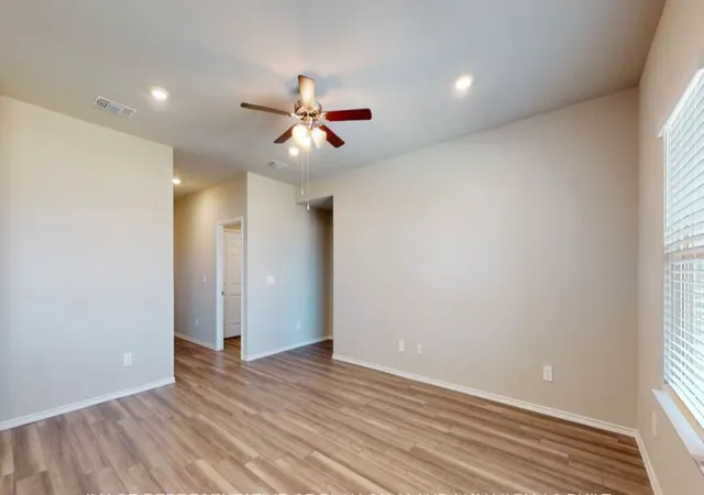 Photo 2 of Sale Pending at 10325 Altair Dr, Waco, TX 76708 | MLS# 21338924 | Listing updated on 2026-08-18
