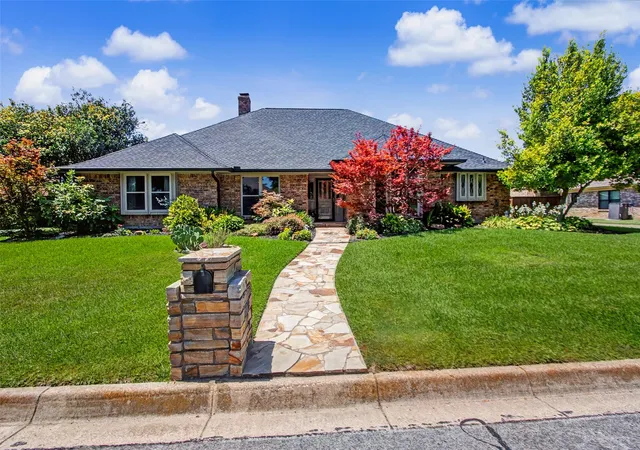 Photo 1 of Single family home for sale at 6717 River Bend Rd, Fort Worth, TX 76132 | MLS# 21337224 | Listing updated on 2026-10-04