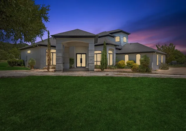 Photo 1 of Sale Pending at 4024 Silver Creek Rd, Fort Worth, TX 76108 | MLS# 21338547 | Listing updated on 2026-10-05