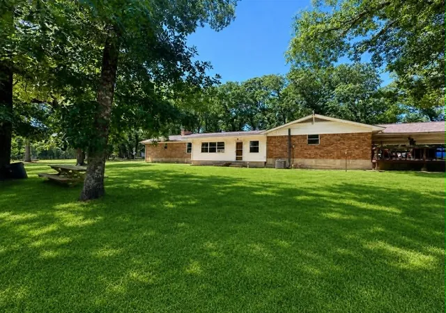 Photo 2 of Single family home for sale at 7761 Fm 2494, Athens, TX 75751 | MLS# 21334944 | Listing updated on 2026-07-23
