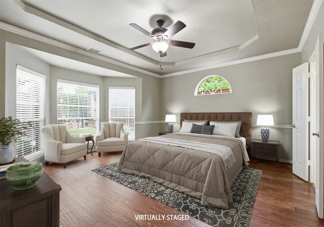 Photo 4 of Single family home for sale at 2305 Trickling Creek Dr, Garland, TX 75041 | MLS# 21338950 | Listing updated on 2026-10-06