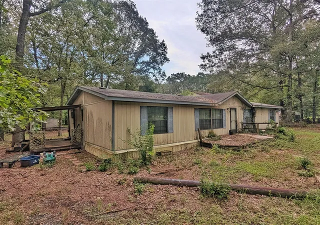 Photo 2 of Manufactured home for sale at 6943 Alvin York Ln, Shreveport, LA 71107 | MLS# 21338913 | Listing updated on 2026-07-23