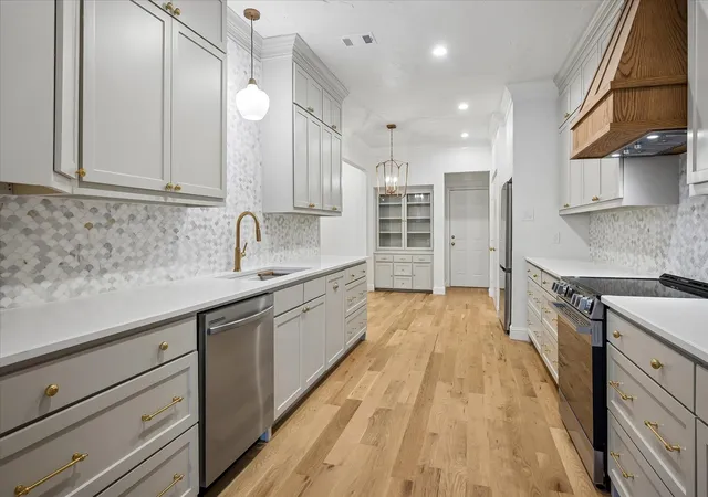 Photo 2 of Townhouse for sale at 12332 Montego Plz, Dallas, TX 75230 | MLS# 21336004 | Listing updated on 2026-08-13