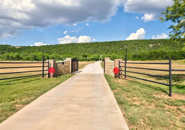Photo 2 of Single family home for sale at 2457 Us Hwy 83 84, Tuscola, TX 79562 | MLS# 21337964 | Listing updated on 2026-07-23
