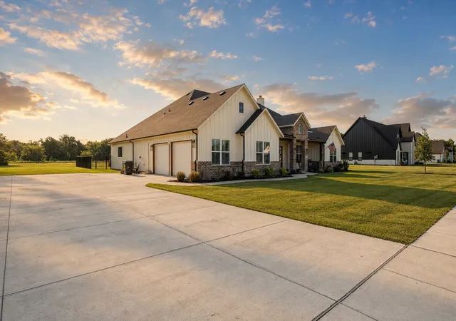 Photo 3 of Single family home for sale at 3759 Evergreen Ln, Caddo Mills, TX 75135 | MLS# 21337374 | Listing updated on 2026-09-21