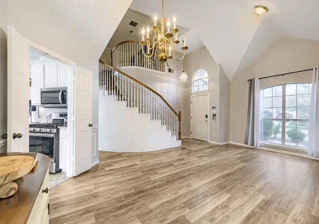 Photo 2 of Single family home for sale at 5016 Coral Creek Dr, Fort Worth, TX 76135 | MLS# 21338366 | Listing updated on 2026-08-24