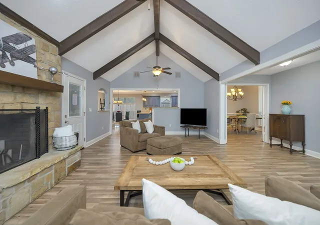 3rd image of 9 Wentworth Ct, Trophy Club, TX 76262 | MLS# 21339036