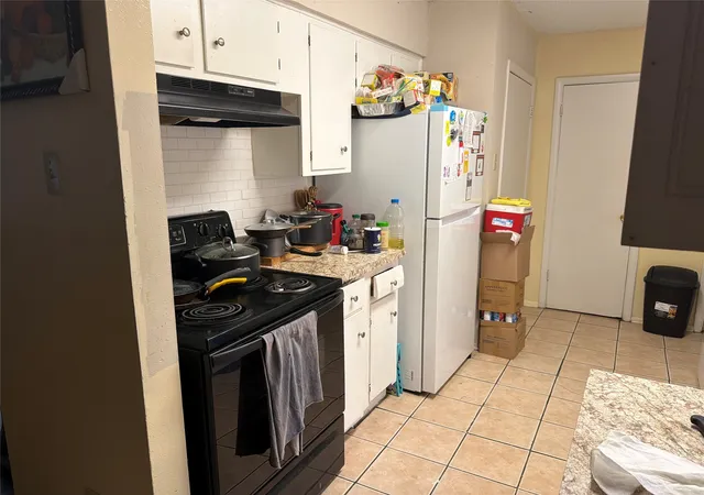 Photo 3 of Single family home for sale at 2329 Clover Ridge Dr, Dallas, TX 75216 | MLS# 21336872 | Listing updated on 2026-08-03