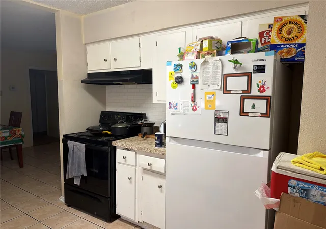 Photo 4 of Single family home for sale at 2329 Clover Ridge Dr, Dallas, TX 75216 | MLS# 21336872 | Listing updated on 2026-08-03