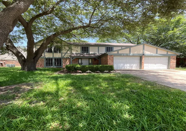 Photo 1 of Sale Pending at 2332 Abbington Ln, Grand Prairie, TX 75052 | MLS# 21339129 | Listing updated on 2026-08-29