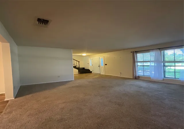 Photo 4 of Sale Pending at 2332 Abbington Ln, Grand Prairie, TX 75052 | MLS# 21339129 | Listing updated on 2026-08-29