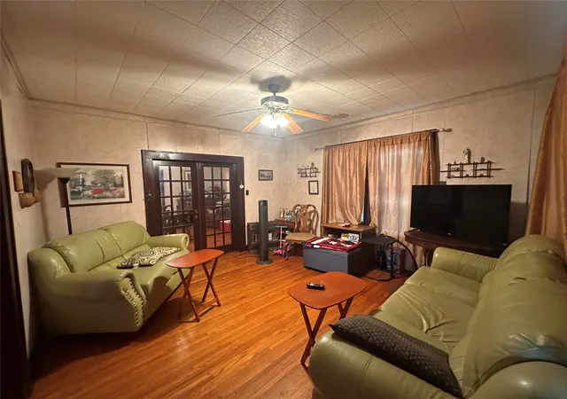 Photo 3 of Sale Pending at 136 N Kollman Rd, Mexia, TX 76667 | MLS# 21339114 | Listing updated on 2026-09-25