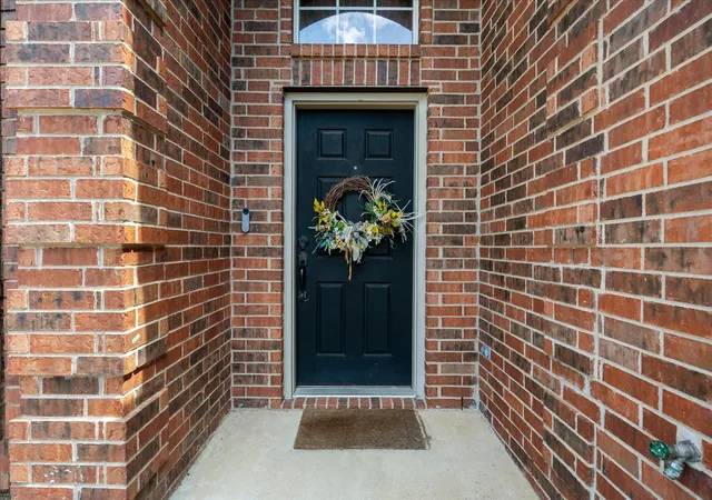 Photo 2 of Sale Pending at 1709 Rushing Wy, Wylie, TX 75098 | MLS# 21339142 | Listing updated on 2026-08-22
