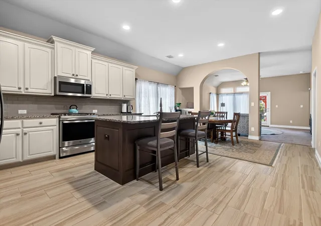 Photo 2 of Single family home for sale at 1005 Hubbard Creek Trl, Mc Kinney, TX 75071 | MLS# 21339149 | Listing updated on 2026-08-27