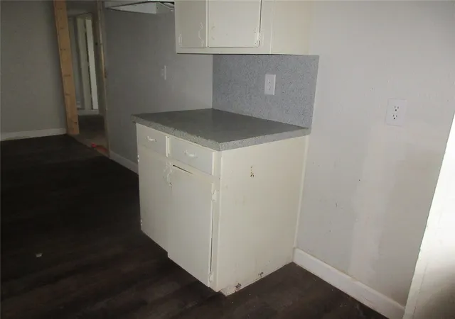 5th image of 4904 Virgil St, Fort Worth, TX 76119 | MLS# 21339131