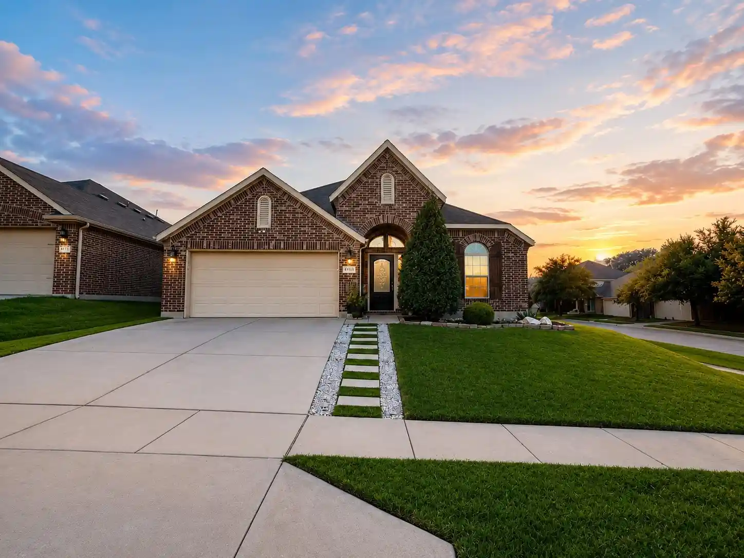 Single family home for sale at 6333 Chalk Hollow Dr, Fort Worth, TX 76179 | MLS# 21336835
